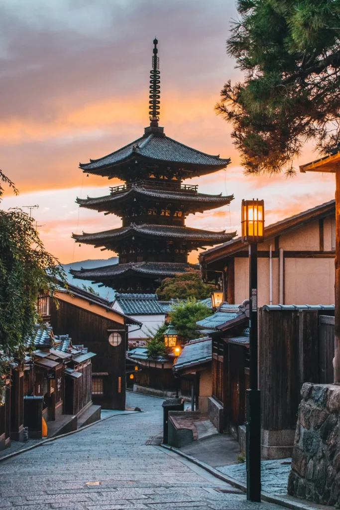 Hanamikoji street in Gion at dusk, Kyoto